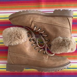 Rock & Candy Faux Fur Lamar Boots Size 8.5 *Almost* NEW